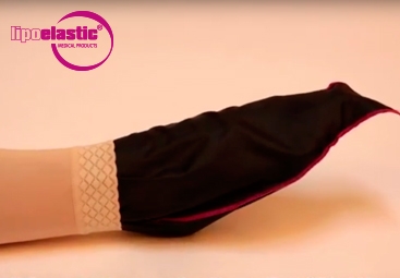 How to use Easy Slide Aid for putting on LIPOELASTIC® compression garments?